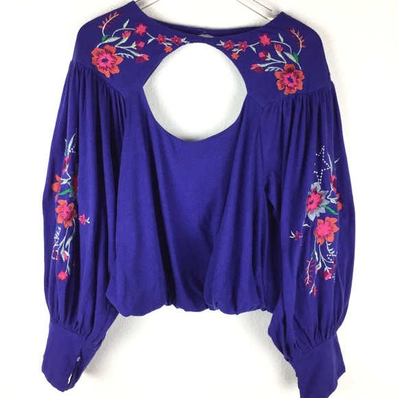 Free People Tops - Free People Floral Bubble Sleeve Keyhole Top